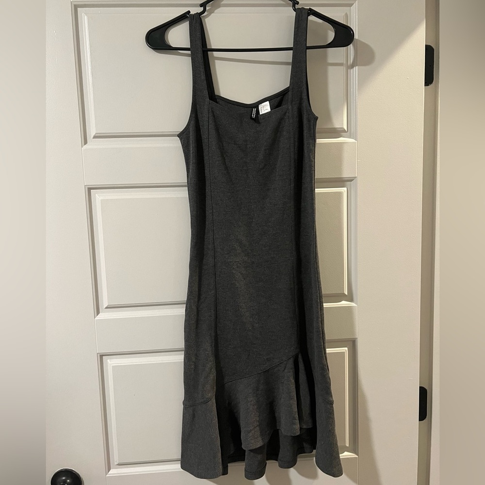 Divided grey asymmetrical ruffle bottom dress size 4